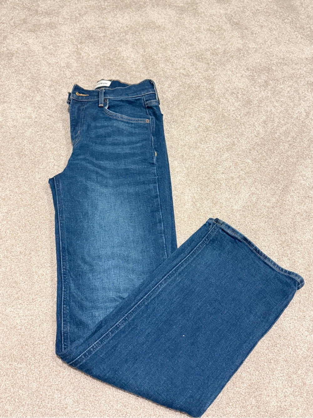 Aritzia Denim Forum 90’s Snatched Mid Rise Straight Jean